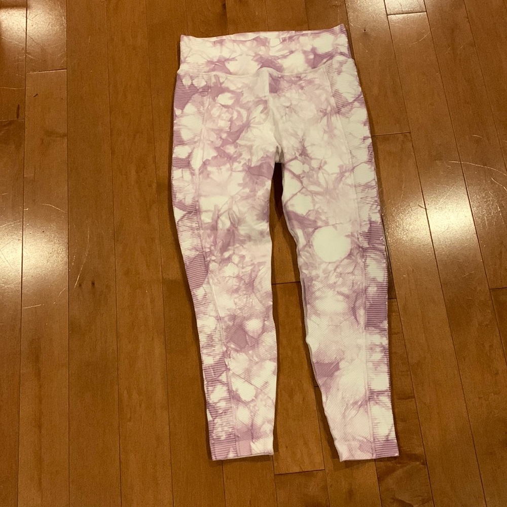 Offline by Aerie purple/white leggings size M NWT